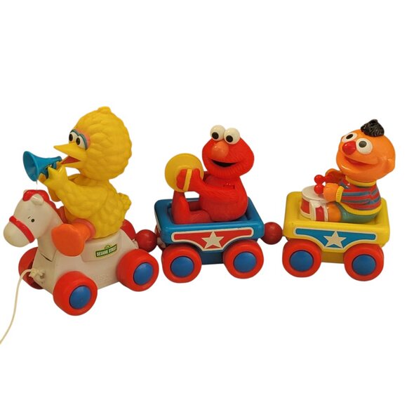 Vintage Sesame Street Big Bird Band Train Musical Pull Toy with Elmo and Ernie - Picture 7 of 12